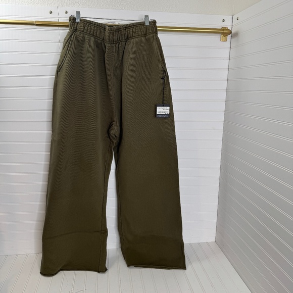 NEW Entire Studio Style Full Sweatpants Military Green Large - Picture 1 of 12
